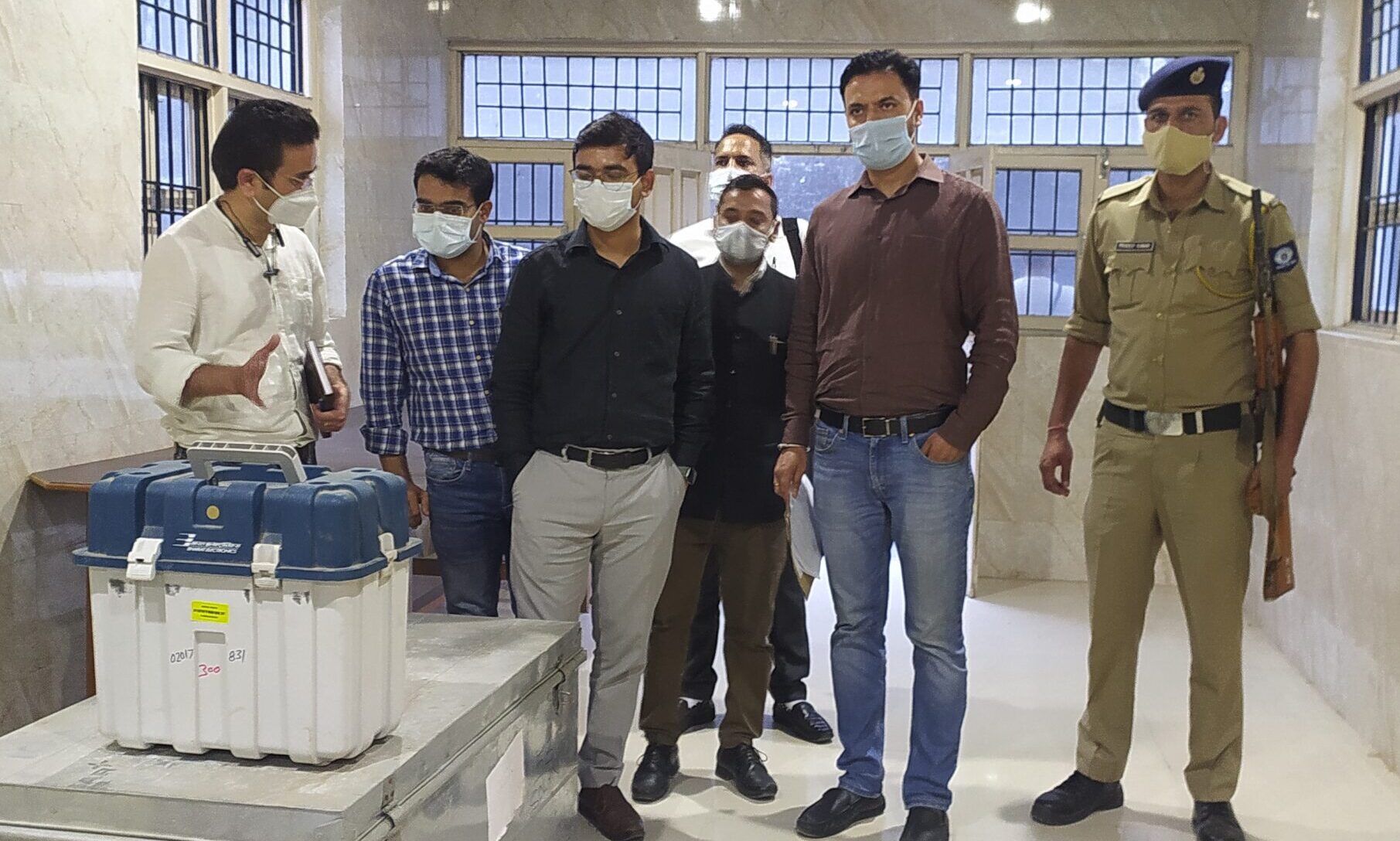 उपचुनाव के चलते ट्रेनिंग EVM मशीनें पहुंची अर्की उपचुनाव के चलते ट्रेनिंग EVM मशीनें पहुंची अर्की